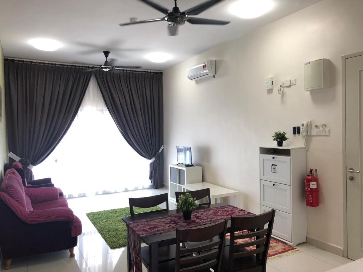 Vistamuslim Homestay Cheras Kültér fotó